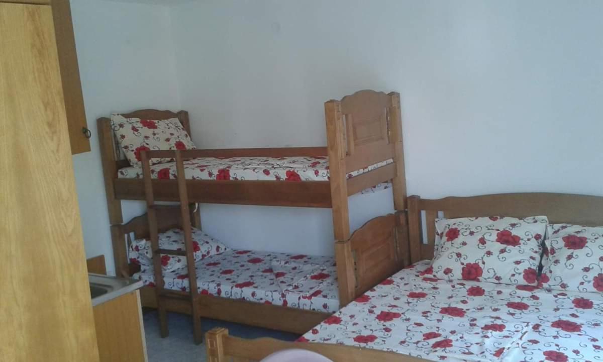 Apartments Emerald Ulcinj Buitenkant foto