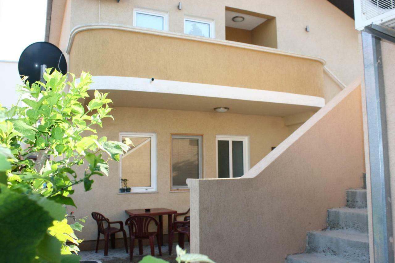 Apartments Emerald Ulcinj Buitenkant foto